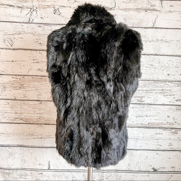 Black Saks Fifth Avenue Black rabbit fur vest - Picture 4 of 7